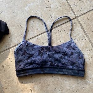 Lululemon flow y bra